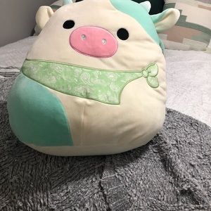 16 in Belana cow Easter collection with bandana